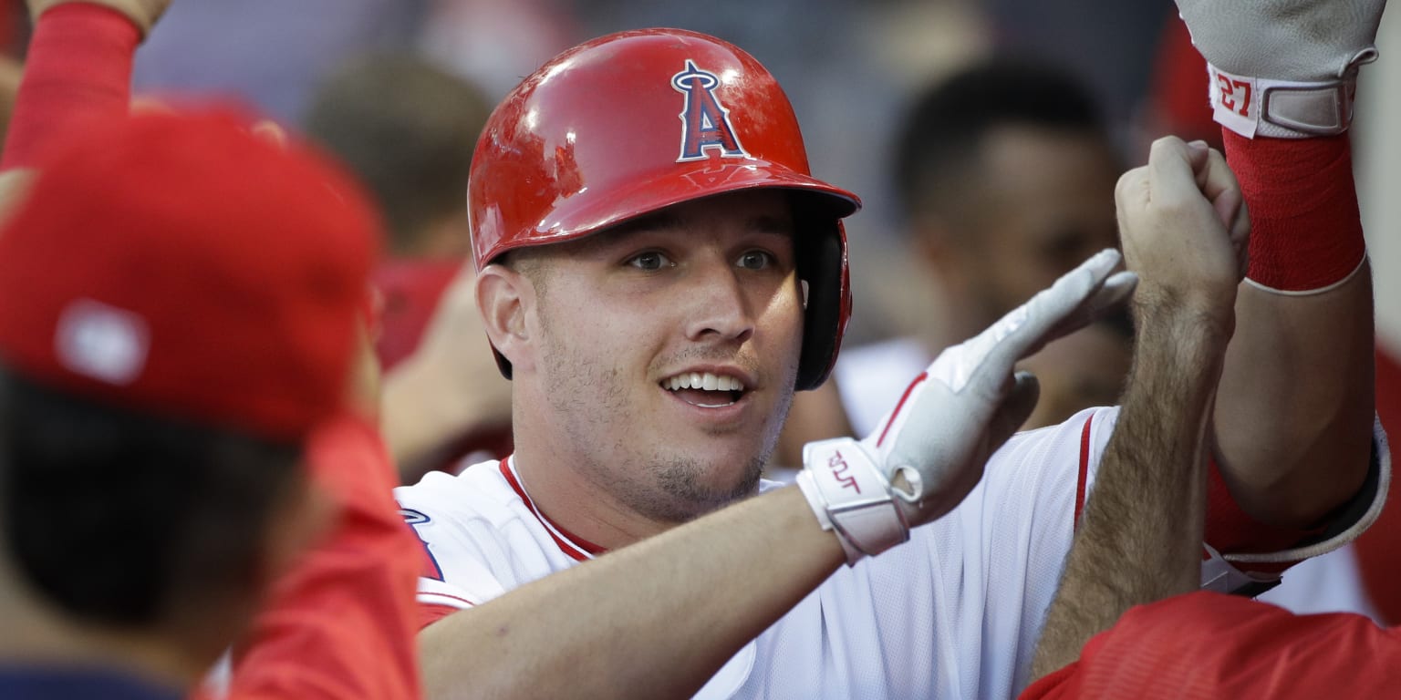 Angels' Andrelton Simmons kickstarts comeback
