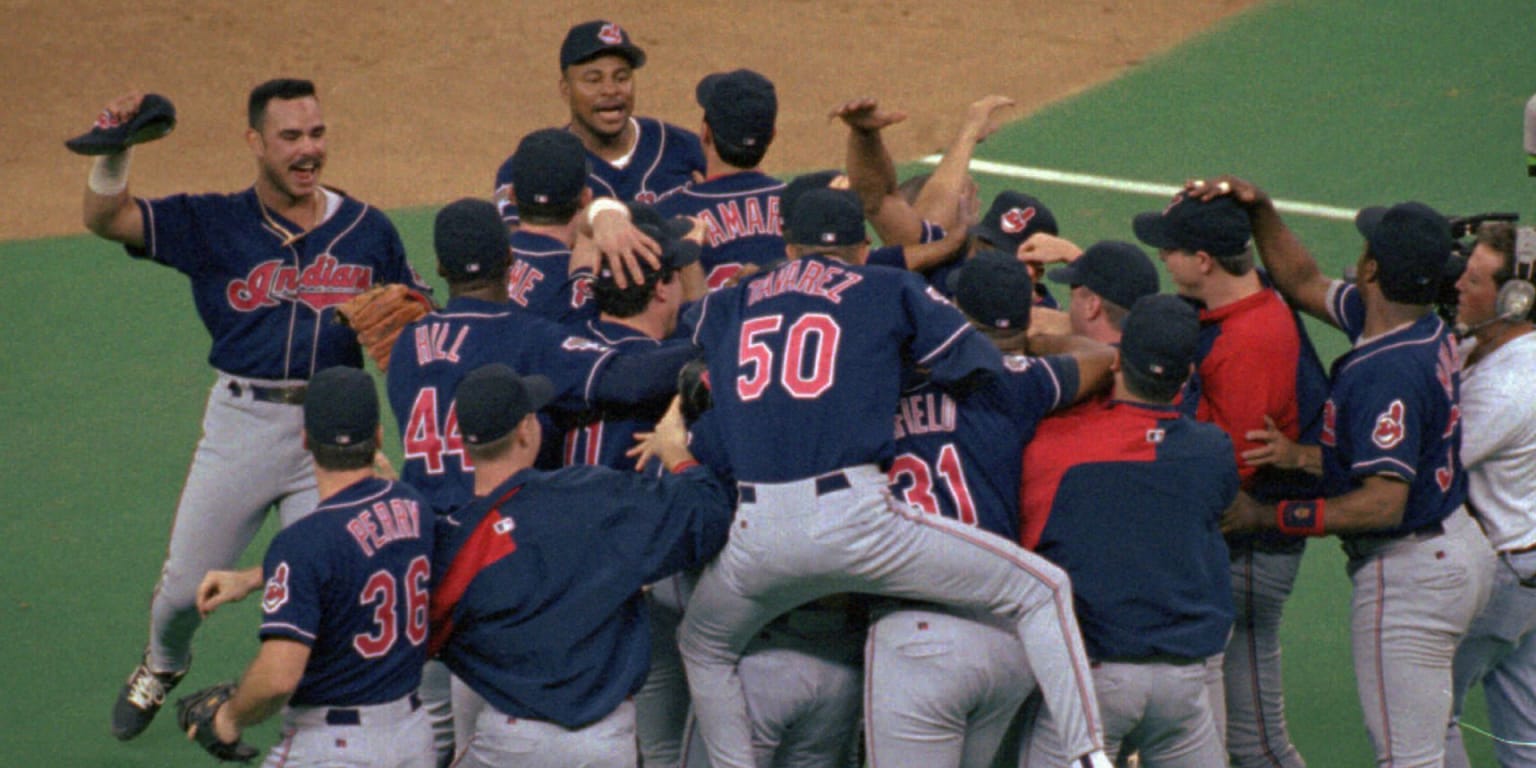 Cleveland Indians: Lofton, Baerga to throw out first pitches at