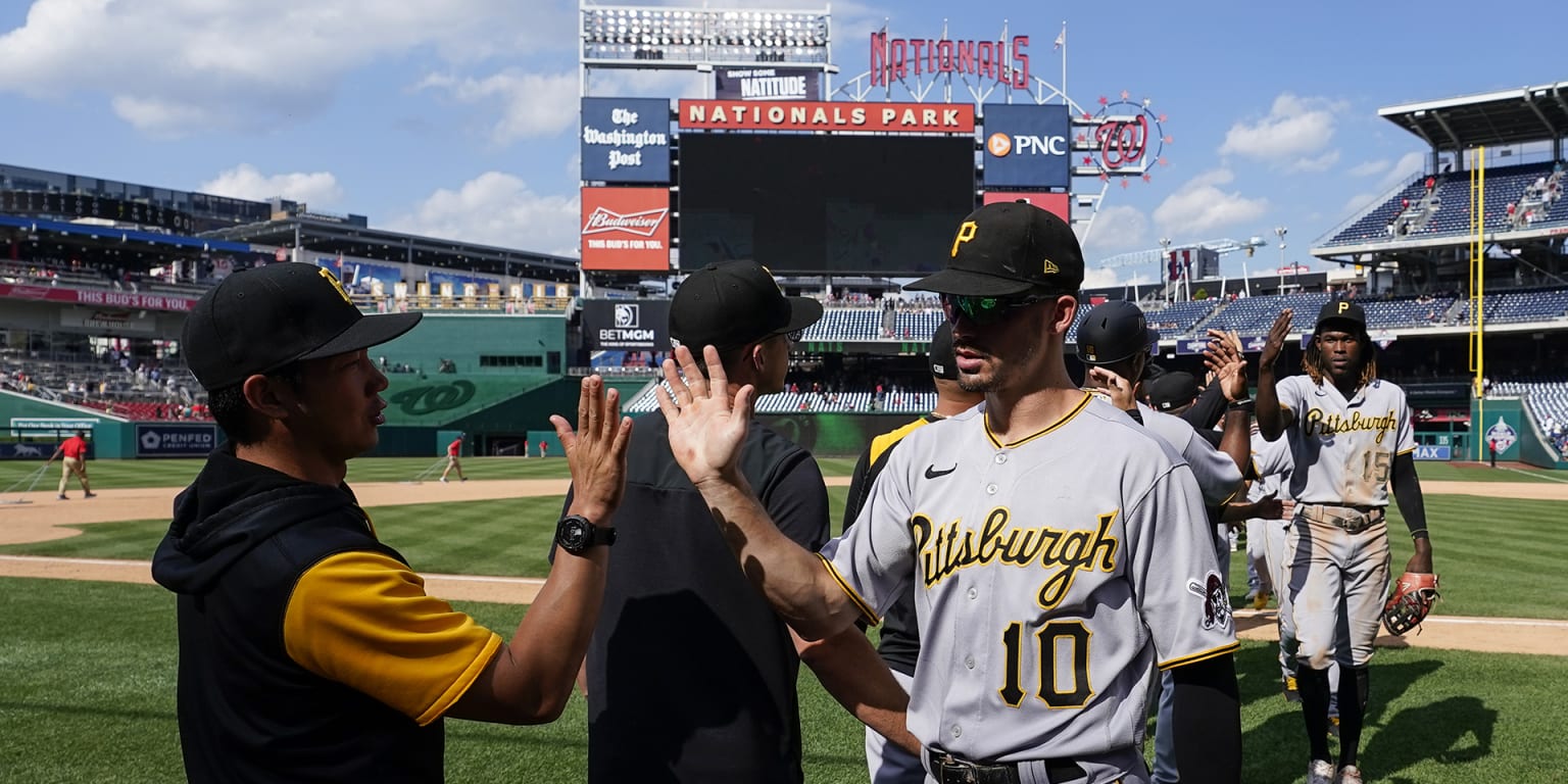 Braves make MLB history with home run fest in 20-1 win over Pirates 