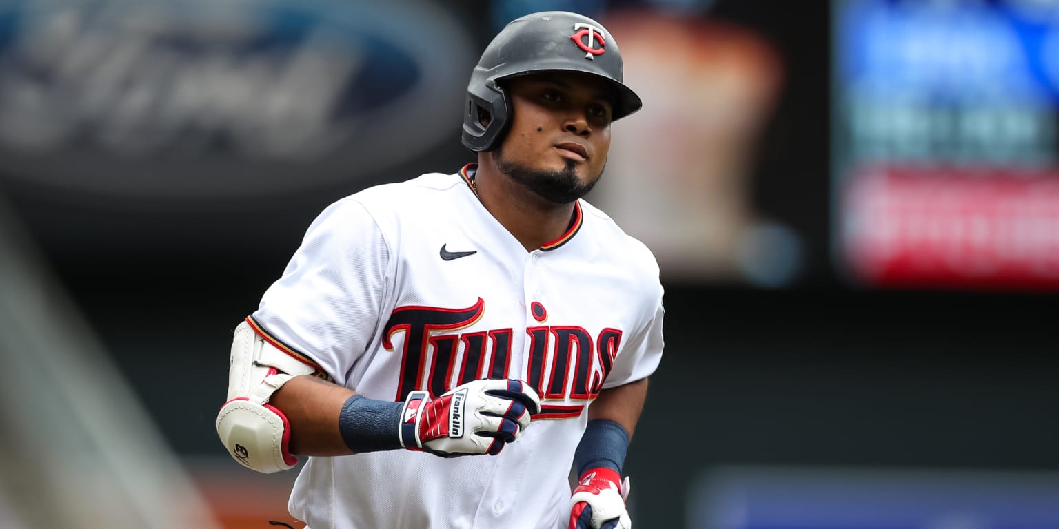 Underdog Fantasy MLB Picks July 14: Luis Arraez Chasing .400 Batting  Average After All-Star Game