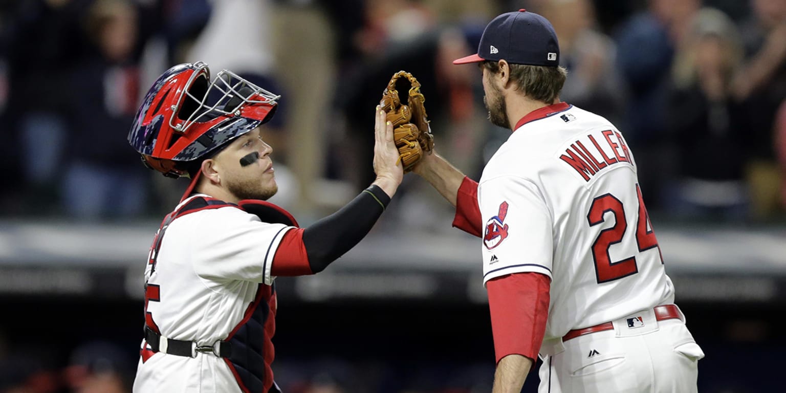 Trevor Bauer, Jay Bruce lead Indians over Yankees in Game 1 of AL