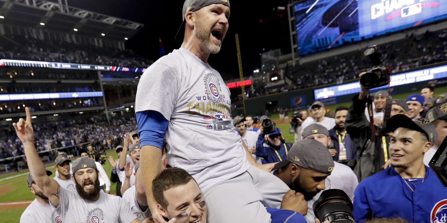 World Series hero David Ross returns to the Cubs in a front-office