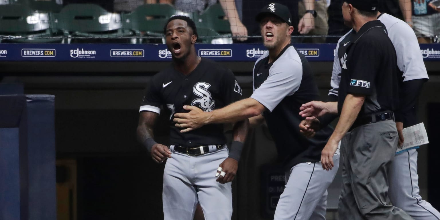 Tony La Russa on 10th-inning runner at 2nd base in White Sox loss vs. Reds:  'Now I know