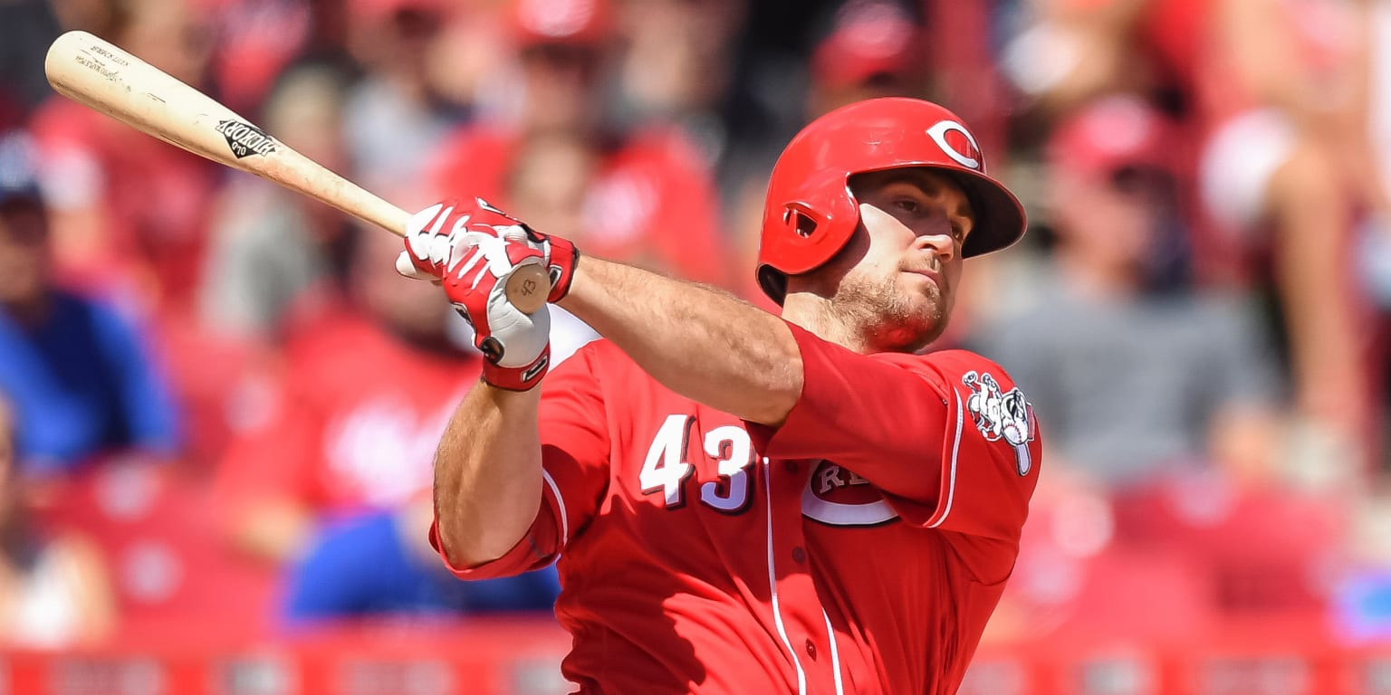 Reds Scott Schebler hitting to opposite field