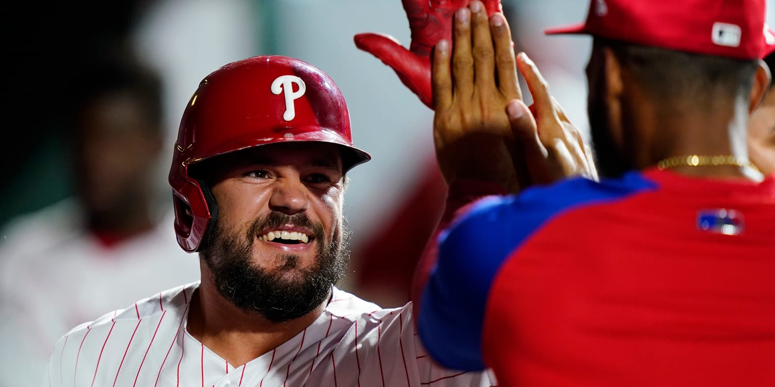 Indiana star Kyle Schwarber hits two homers in NLCS Game 2
