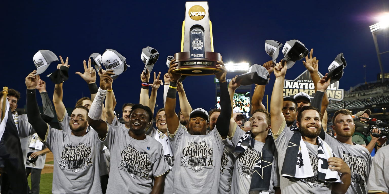 who won the college world series game today mlb