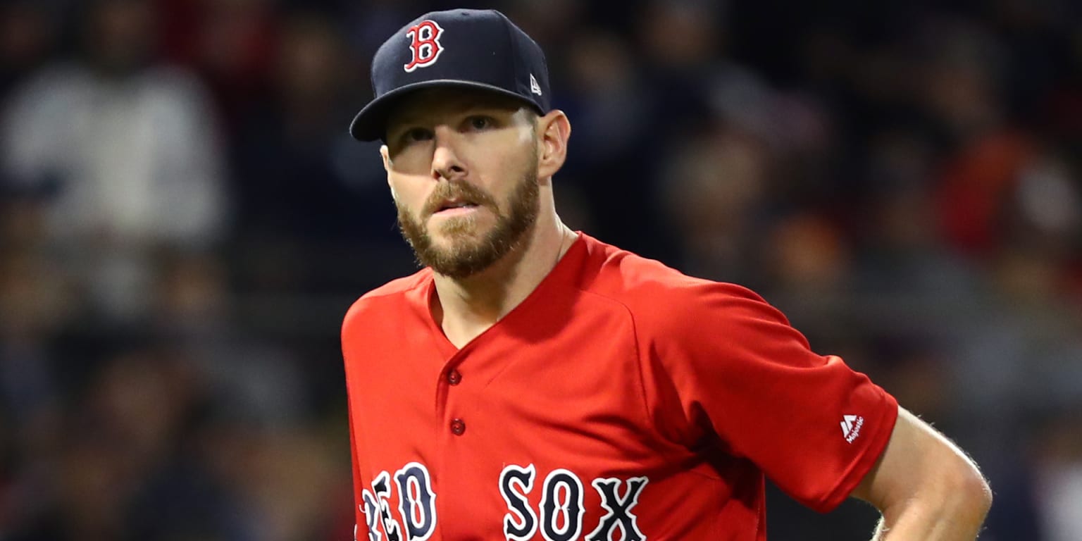 Chris Sale works out, throws bullpen session