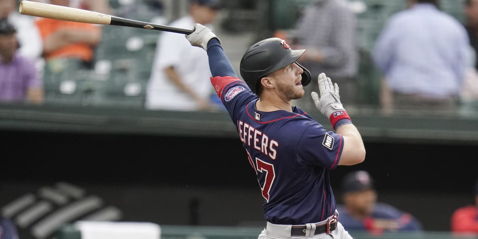 Twins' Ryan Jeffers trying to find his swing after two seasons of struggles