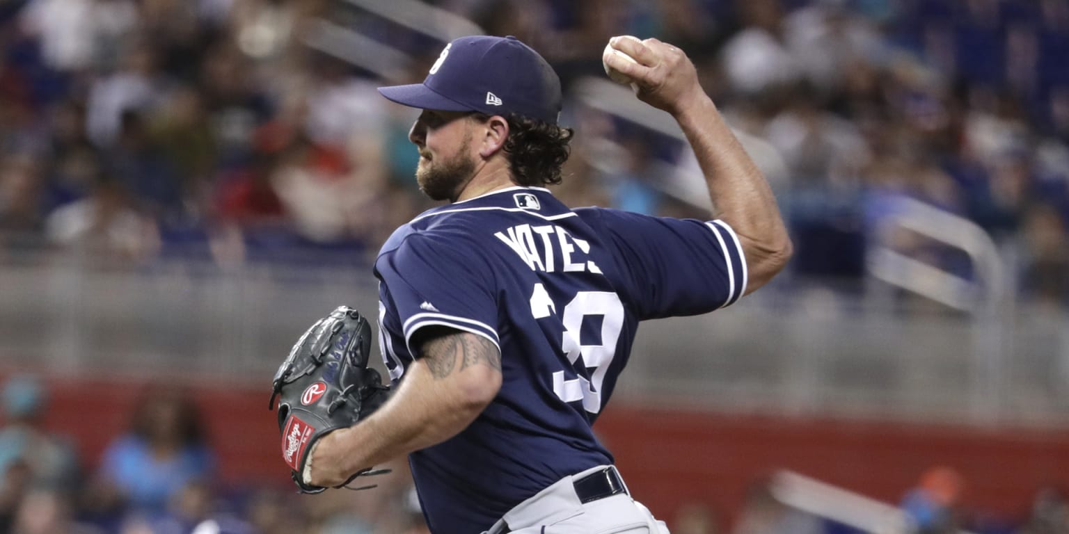 Kirby Yates shares closing duties for Padres