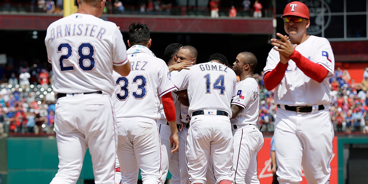 Beltre gets 3,000th hit in Rangers' 10-6 loss to Orioles