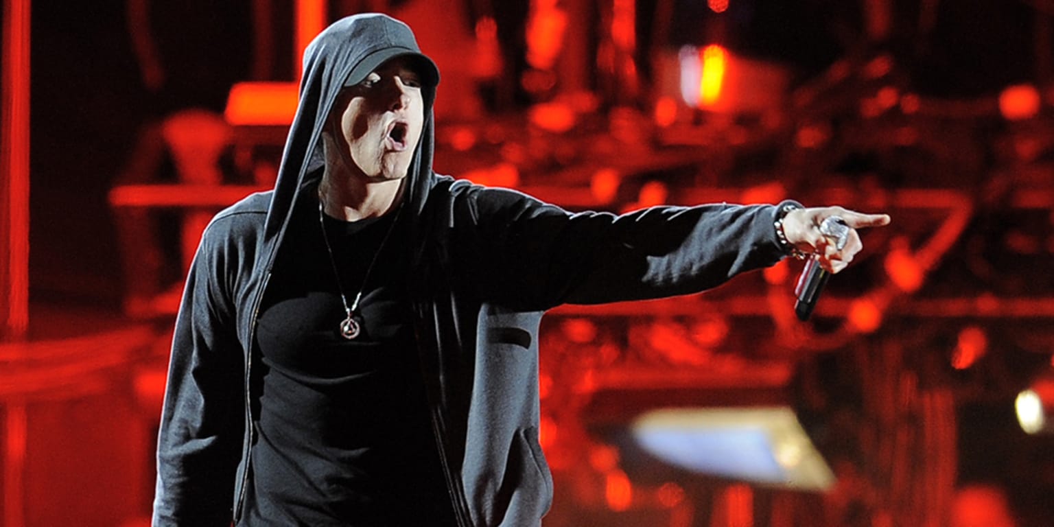 Eminem is getting his own Tigers jersey, and of course he's wearing No. 8