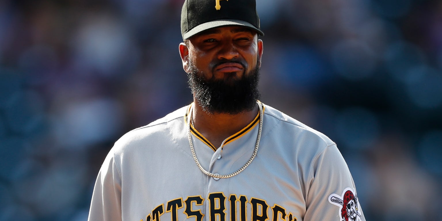All-Star Felipe Vazquez admits to sex with 13-year-old, complaint says