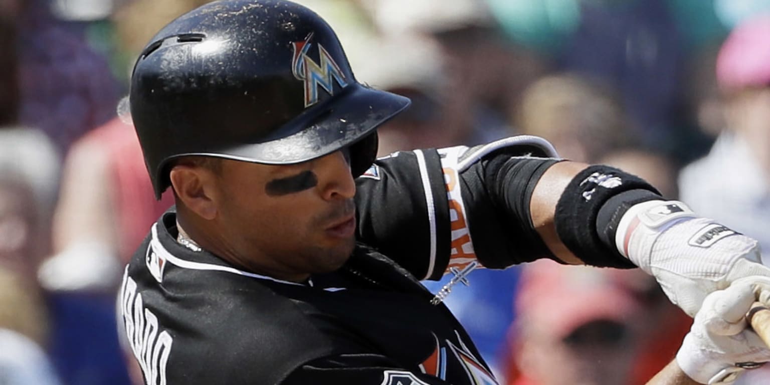 Marlins Martin Prado returns, exits with cramp