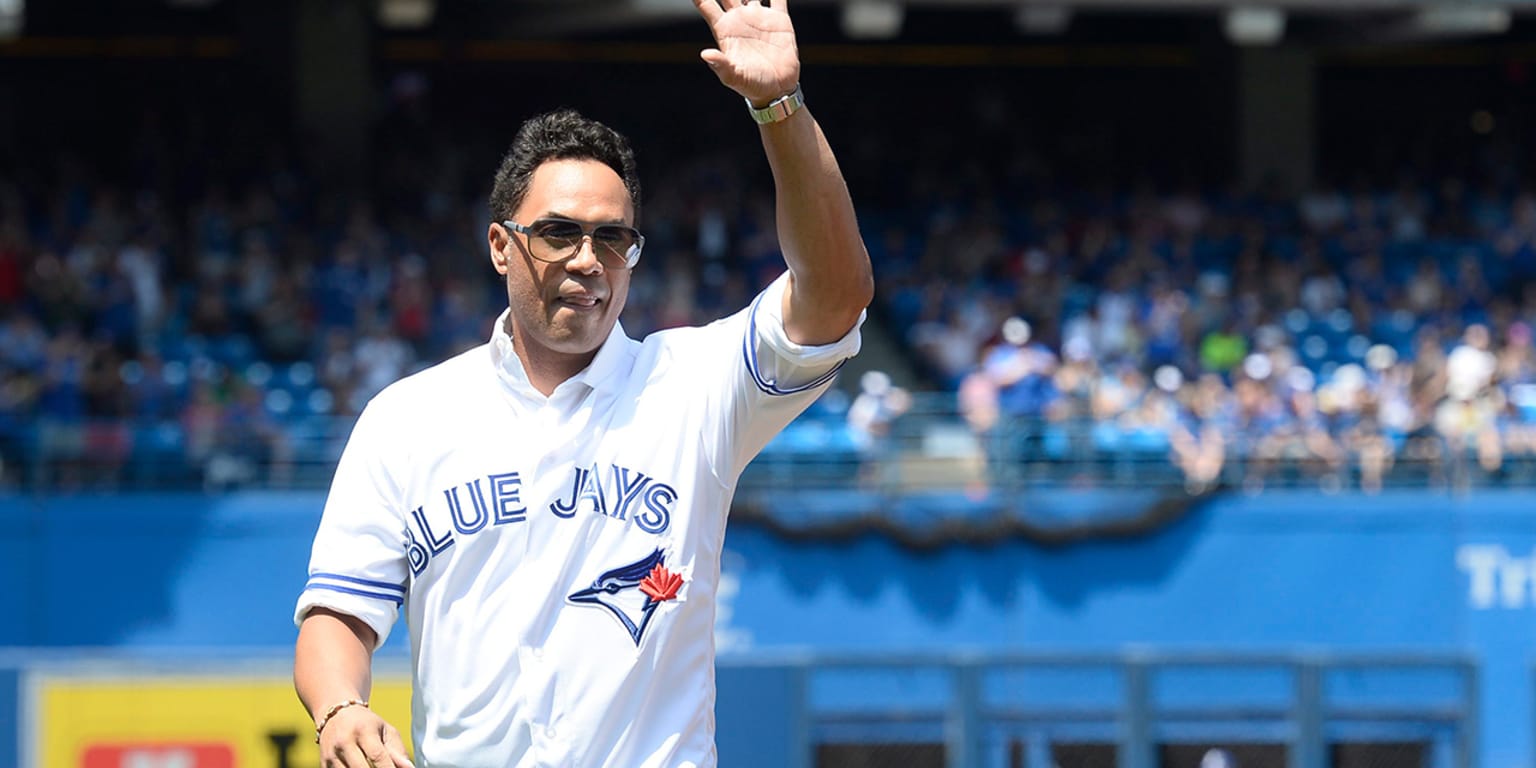 Why Roberto Alomar invited Puerto Rican youth to Canada for T12