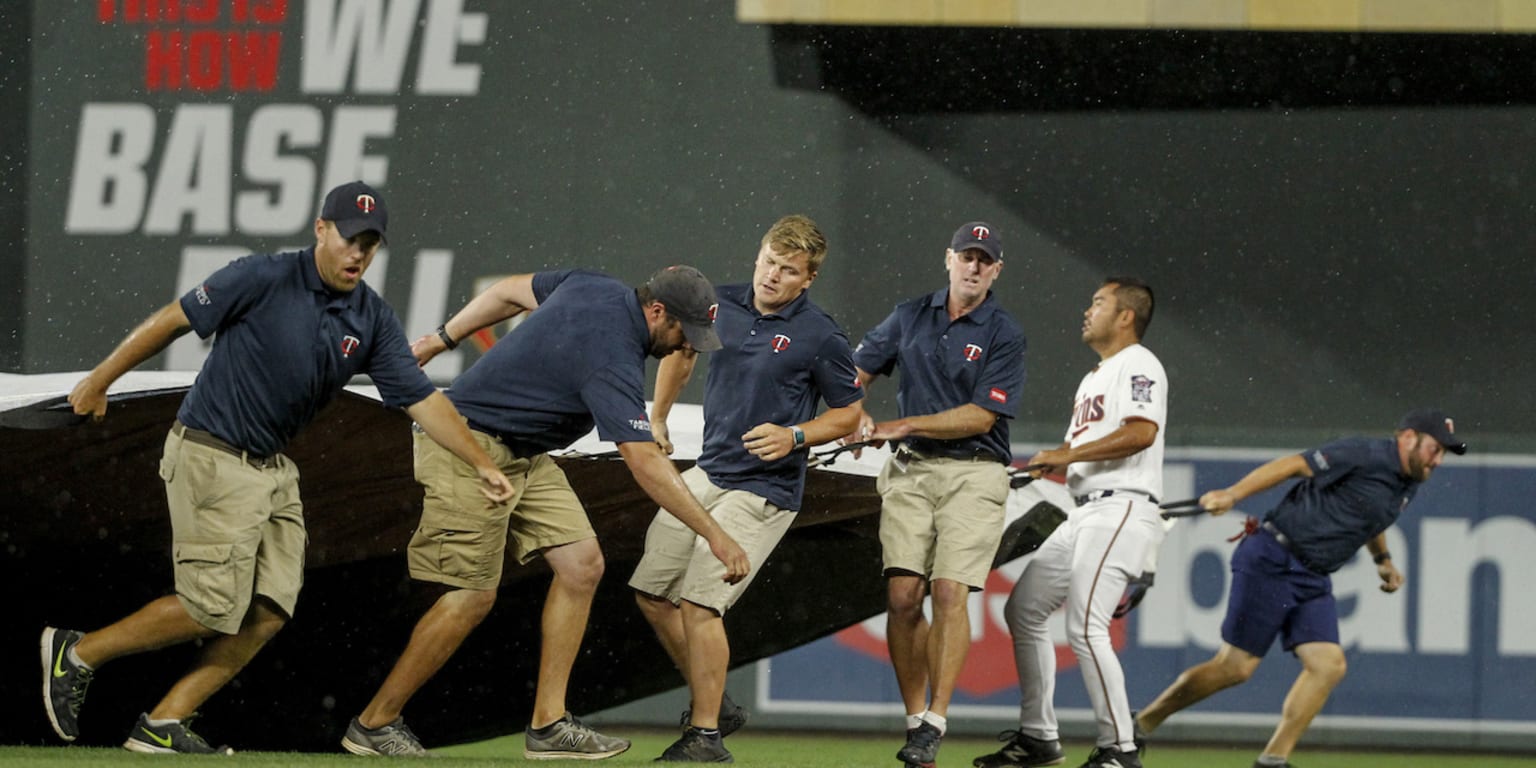 National team forced to 2-2 tie with LG Twins in tough tuneup game