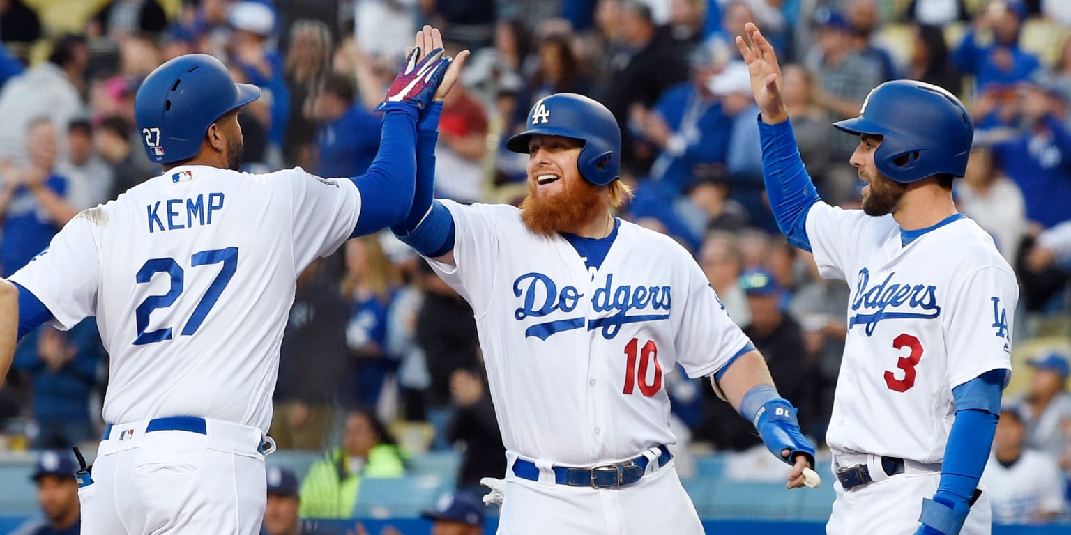 Dodgers podcast: Justin Turner's turnaround & 10 straight playoff