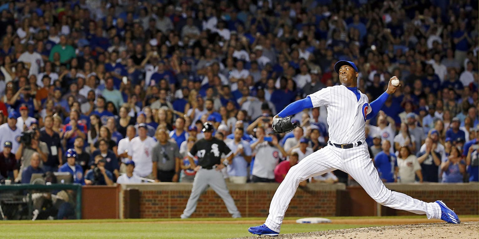 Aroldis Chapman's 103 MPH fastball leaves Rangers crowd, Twitter