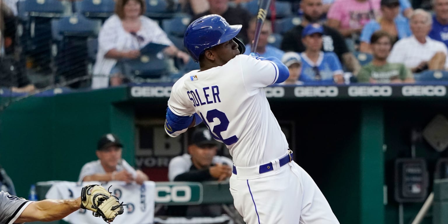 Braves To Acquire Jorge Soler - MLB Trade Rumors