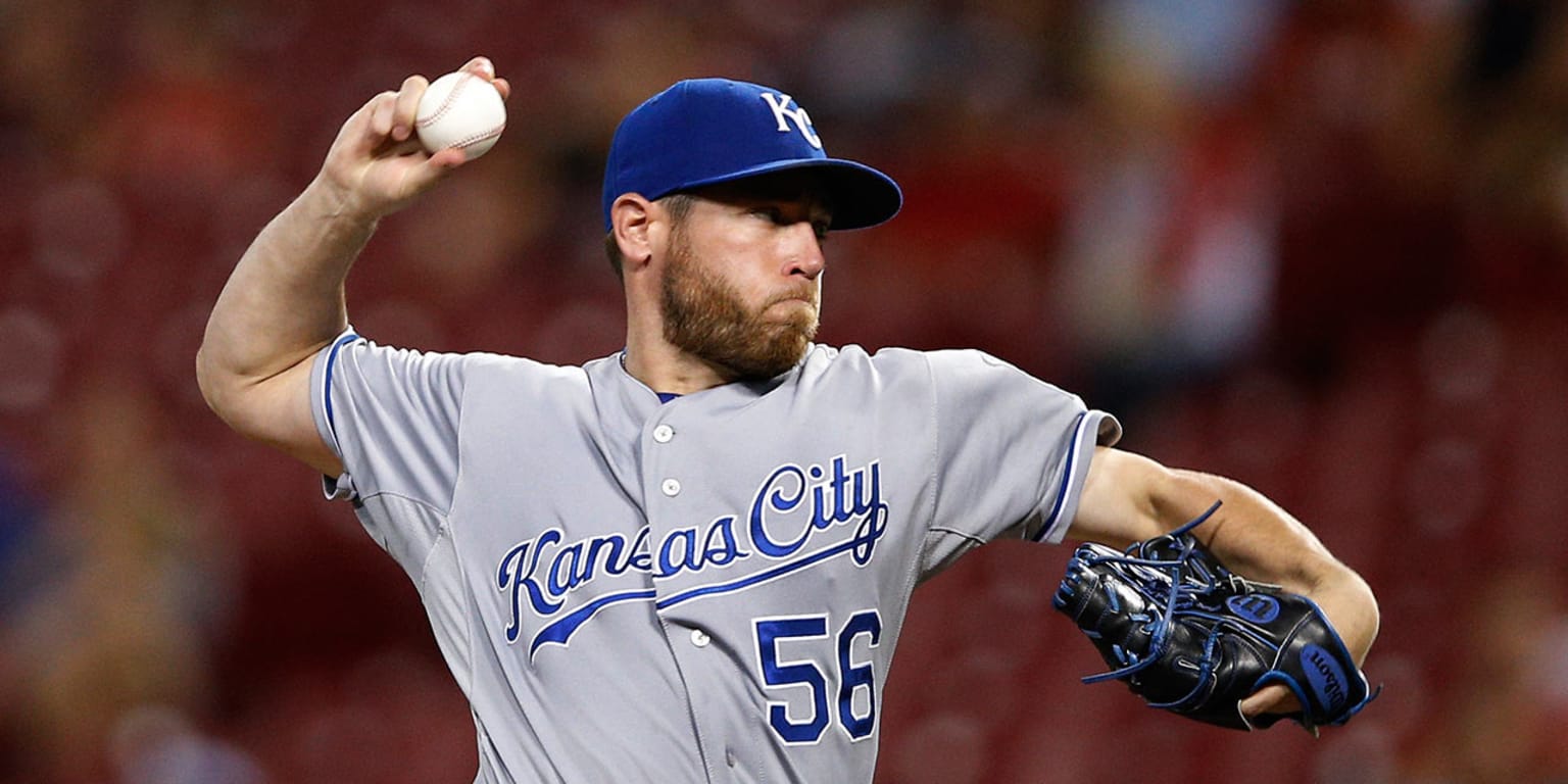 Greg Holland works out for clubs