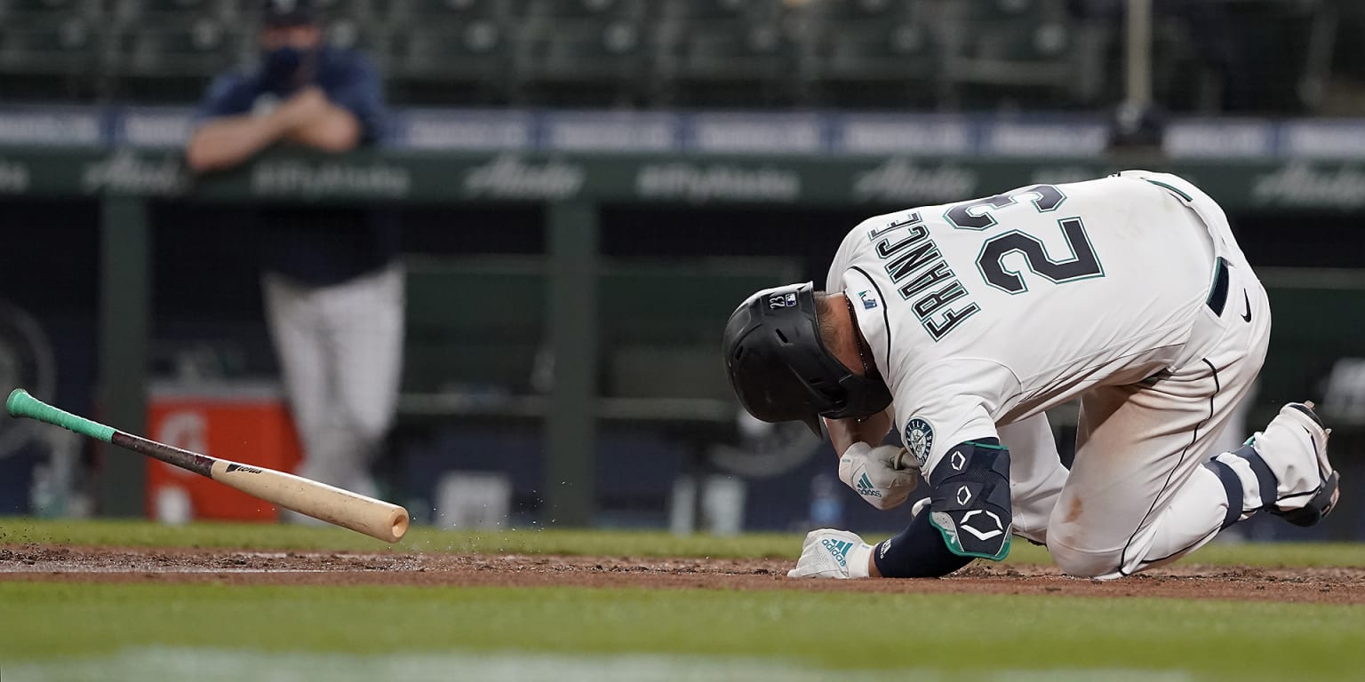 Ty France rescues the Mariners again, but with his … defense? - The Athletic
