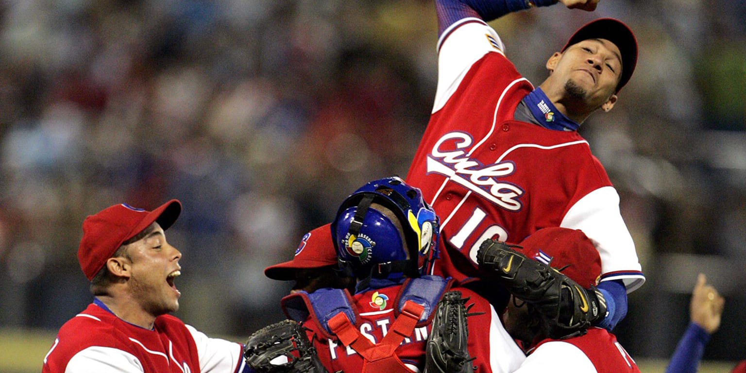 US routs Cuba 14-2 to reach World Baseball Classic final – KGET 17