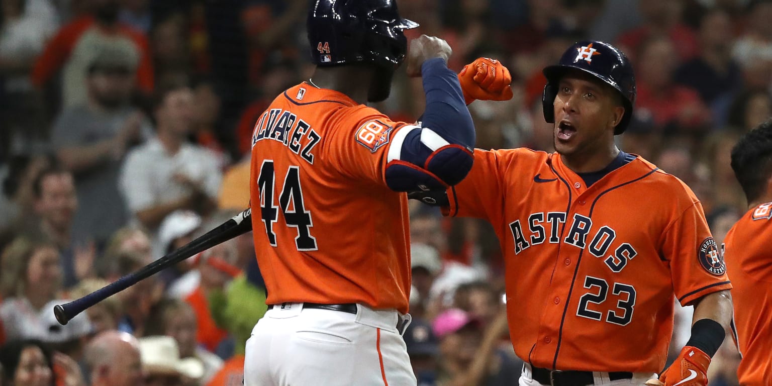 Astros score 10 runs in 6th inning in win over White Sox