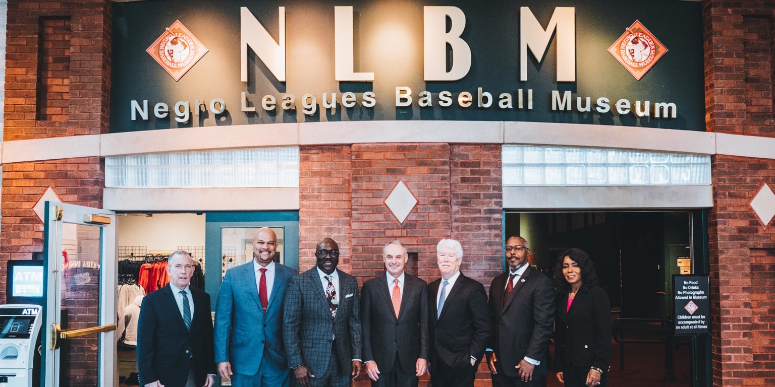 Mariners players reflect on 100th anniversary of the Negro Leagues