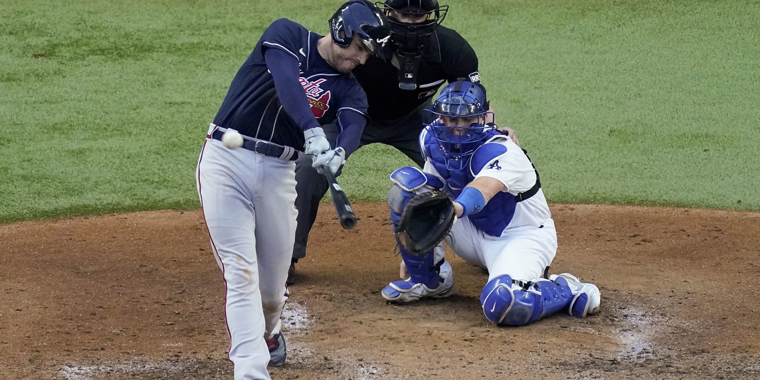 Photos: Freddie Freeman goes deep; Braves lose to Dodgers