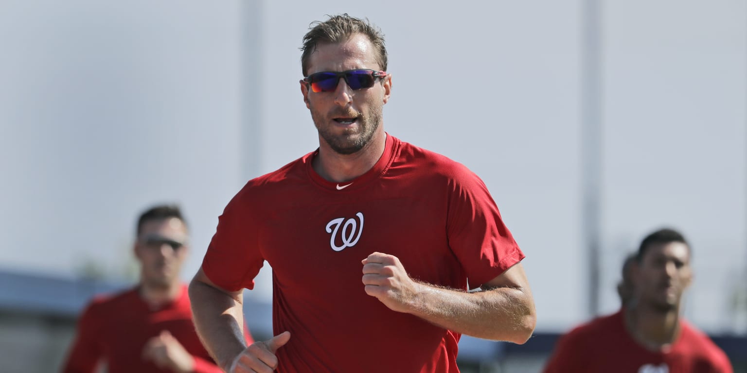 Washington Nationals Are At Spring Training And  Smashing Cabbages?