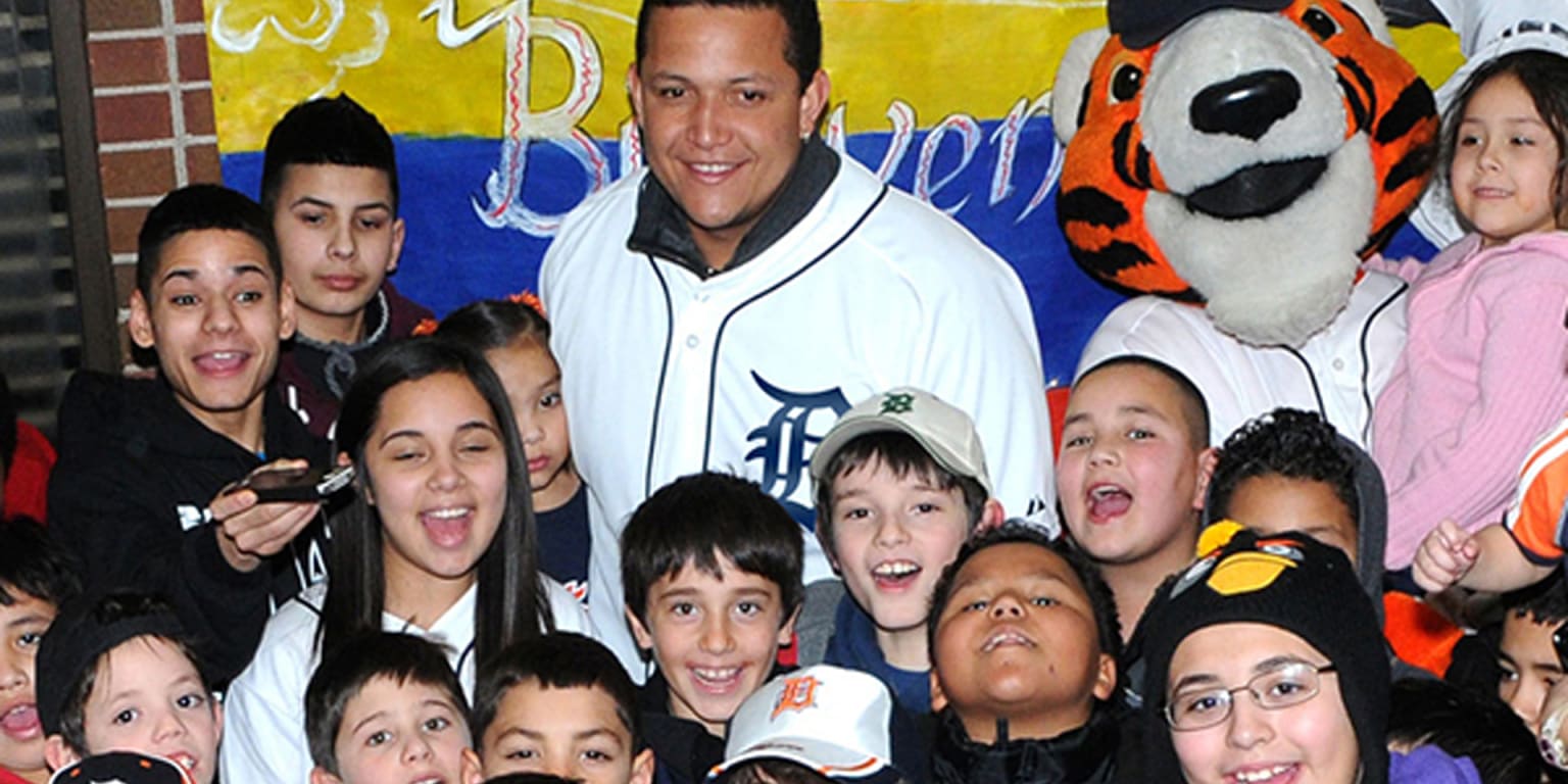 Miguel Cabrera and Family after Game 4 ALCS 