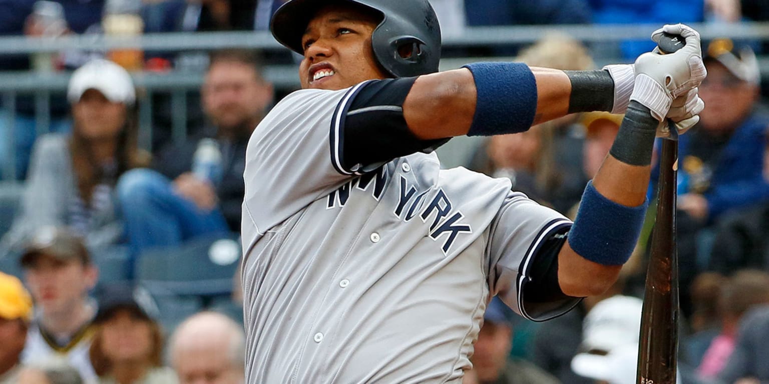 Cubs fans give Yankees' Starlin Castro ovation