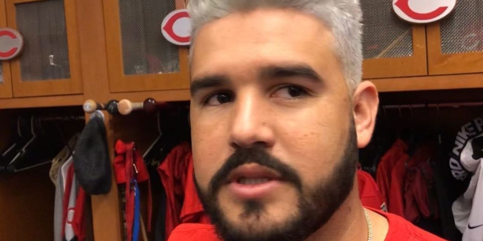 Eugenio Suarez's hair has reported to Spring Training in the best shape of  its life