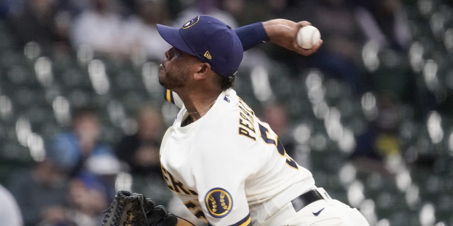 Freddy Peralta Luis Urías lead Brewers past Cubs