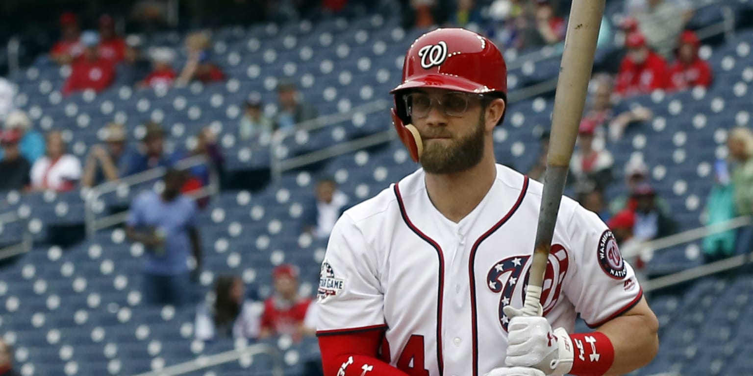 Bryce Harper's glasses make him the newest member of baseball's fashionable  history of specs