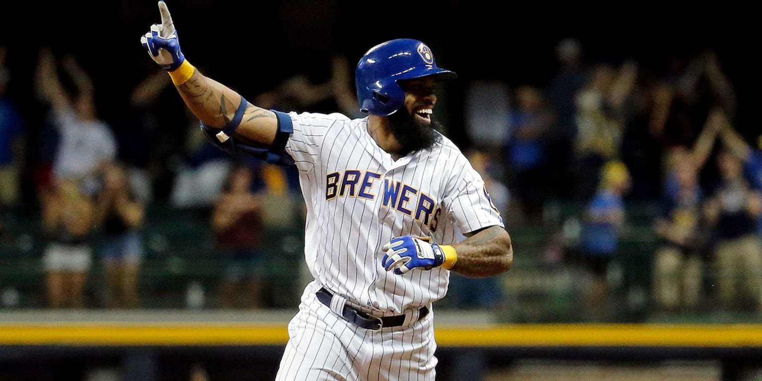 Eric Thames becomes fastest Milwaukee Brewer to hit 10 HR in a season - ESPN