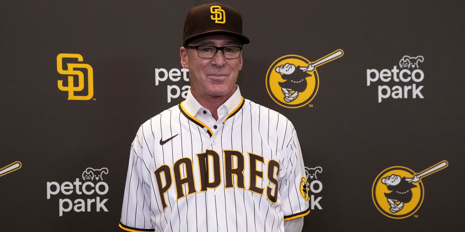 Bob Melvin appears safe with Padres as Giants seek new manager