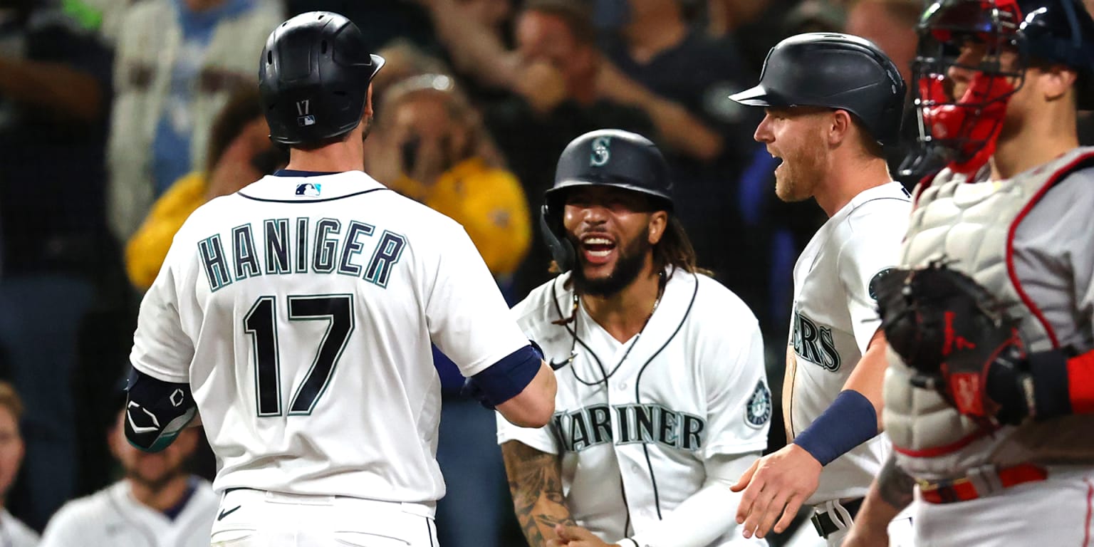 Mitch Haniger had big night, but what he did before the game was
