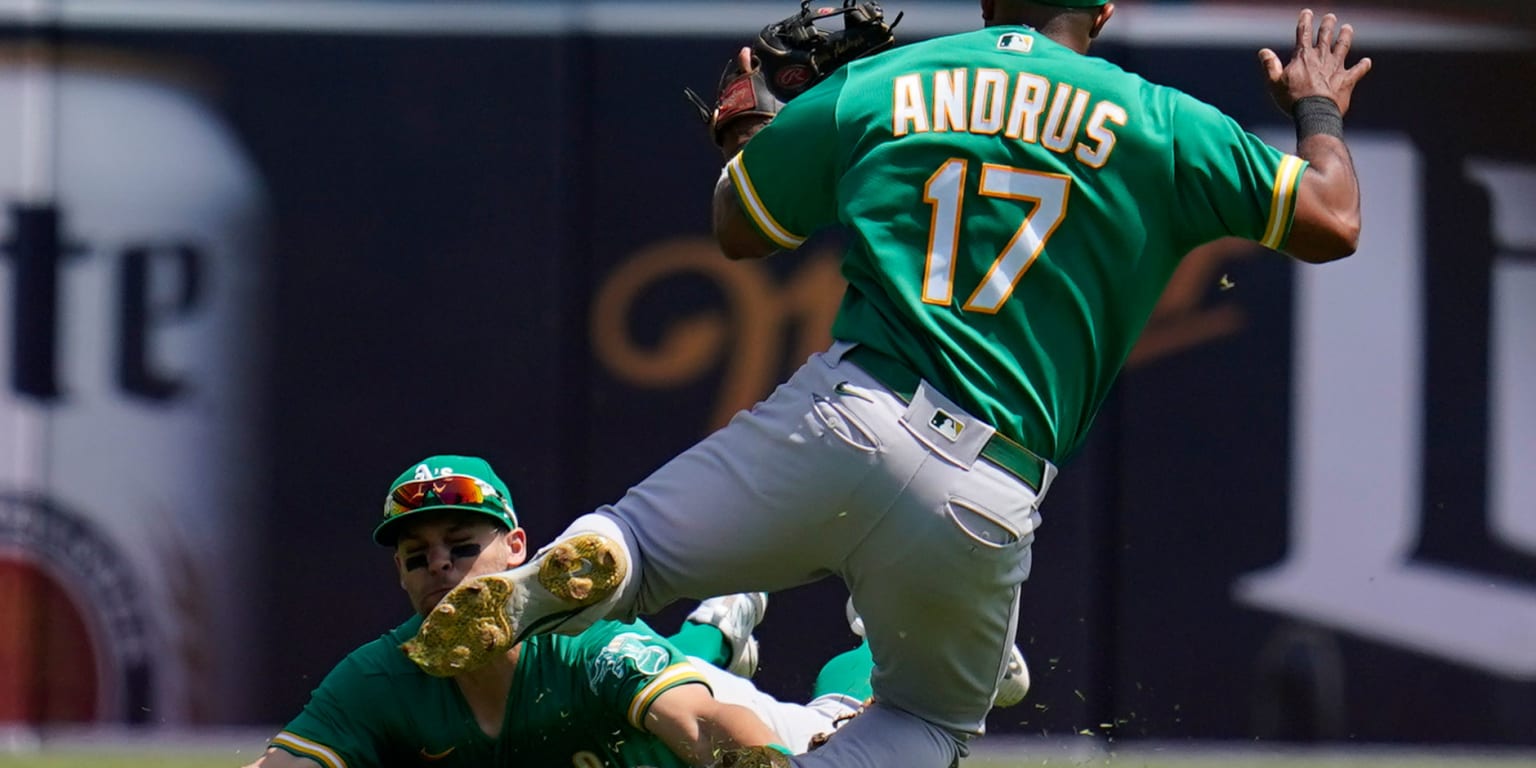 Chad Pinder, Elvis Andrus outfield collision in A's loss
