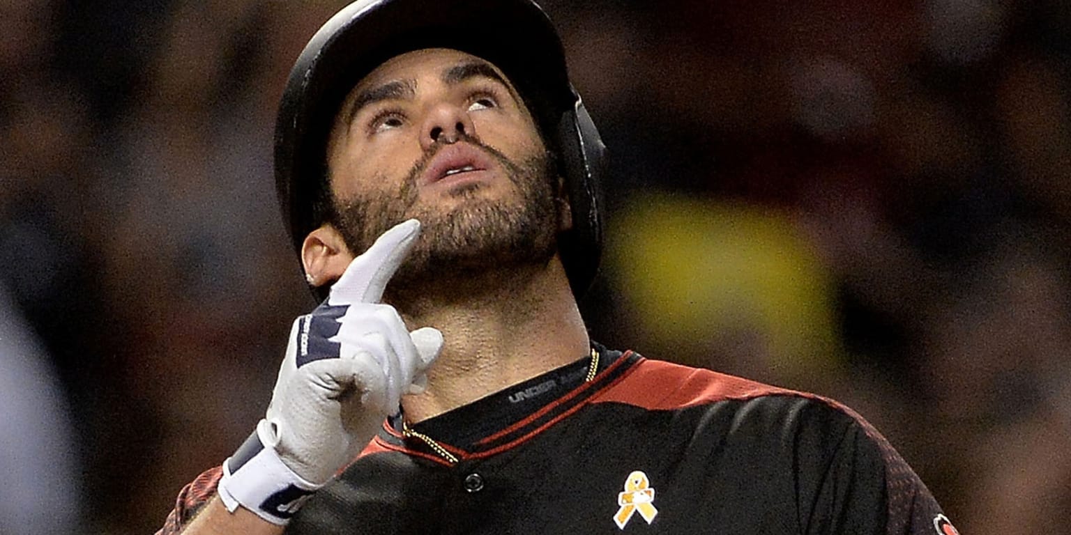 Boston Red Sox reportedly sign JD Martinez for 5 years and $110