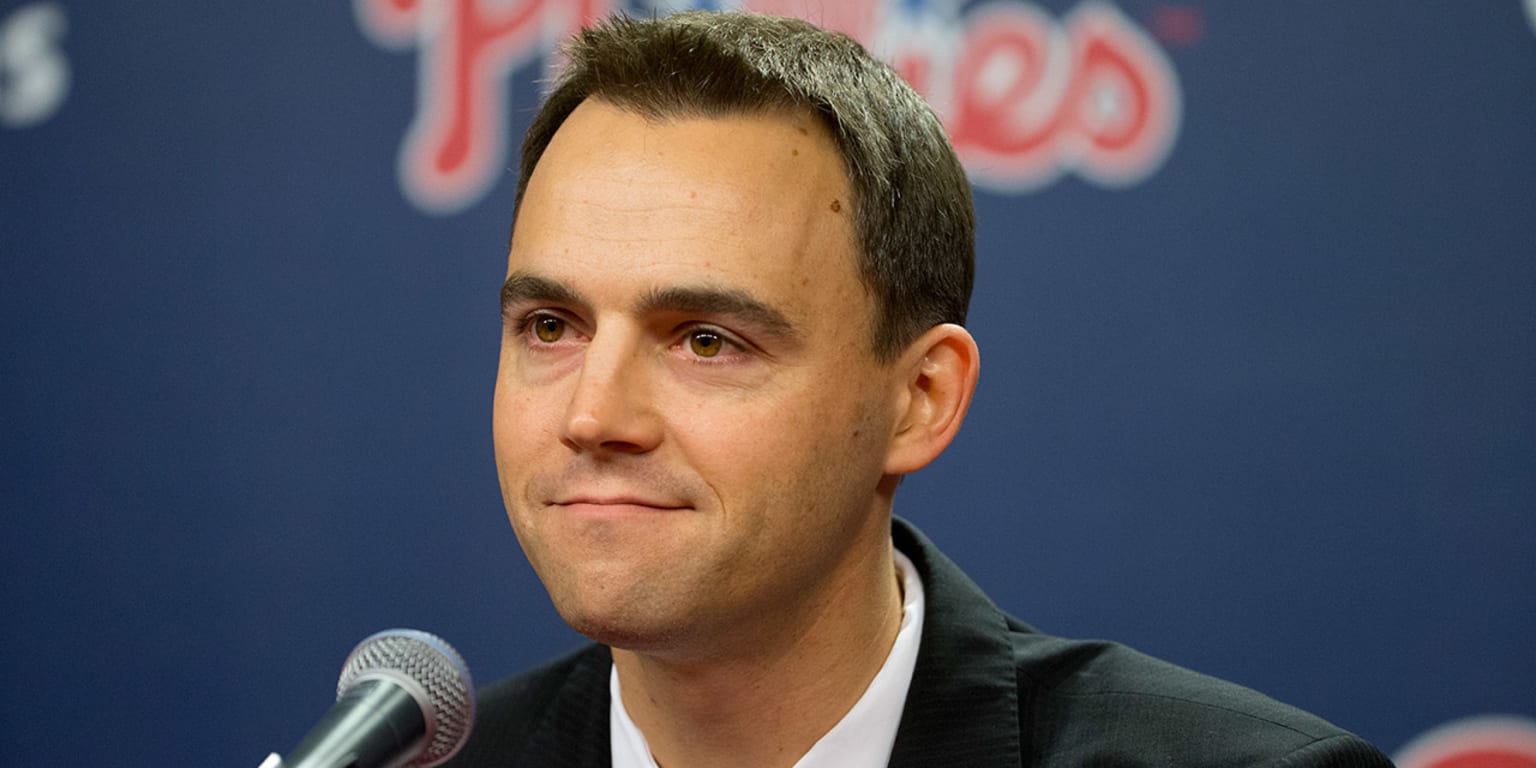 Phillies open up room on 40-man roster