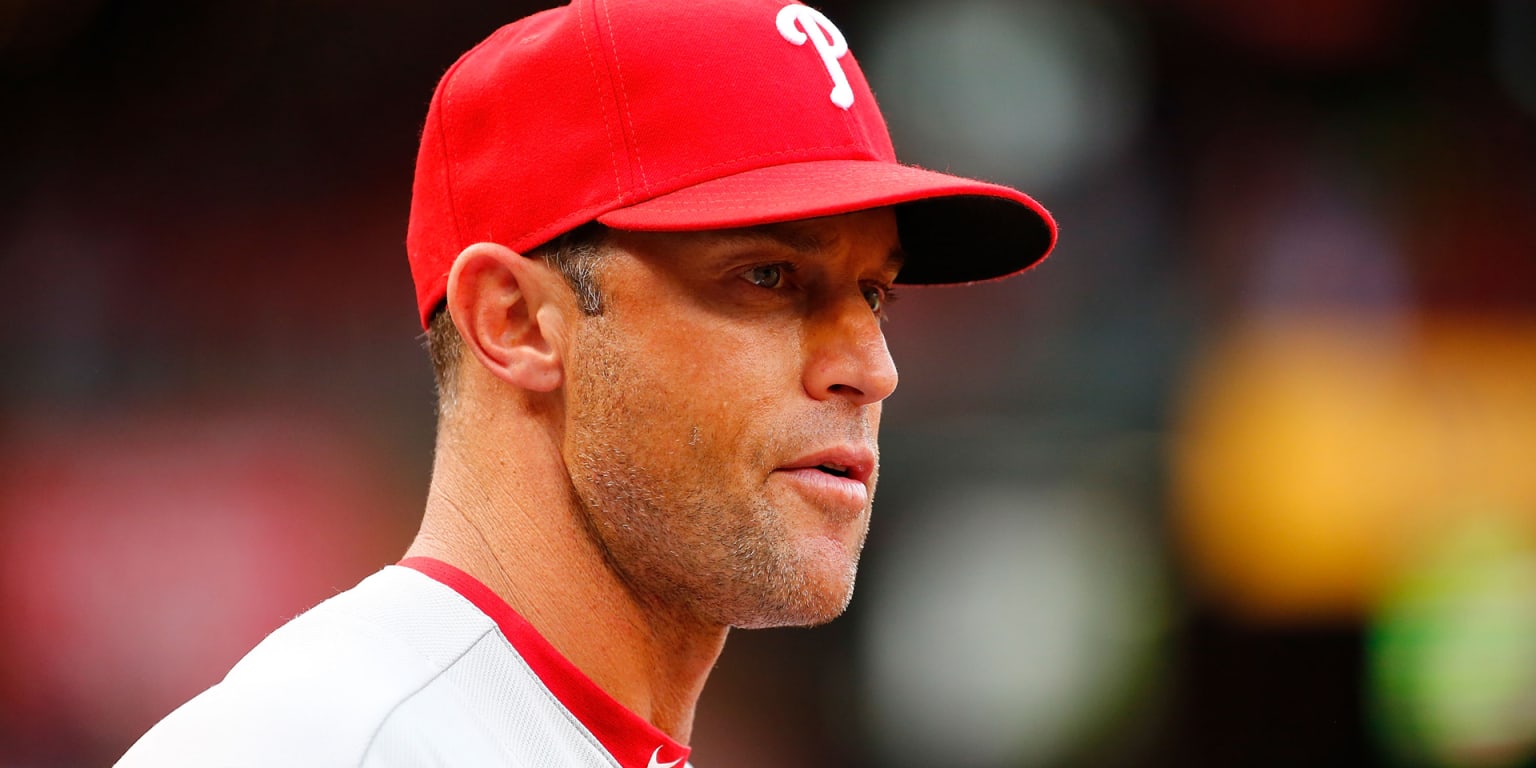 Can Gabe Kapler move from the front office to the dugout? - True Blue LA