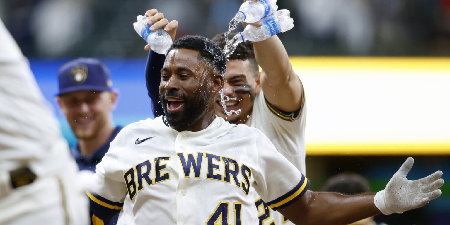 Spring training: Jackie Bradley Jr. starts new with Milwaukee Brewers