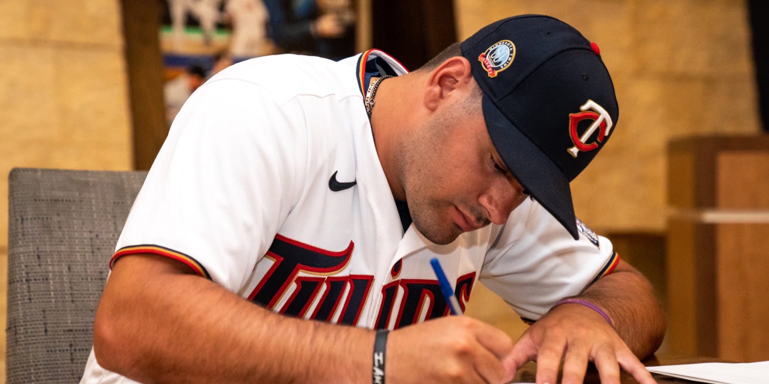 Aaron Sabato signs with Twins, ready to take his analytical