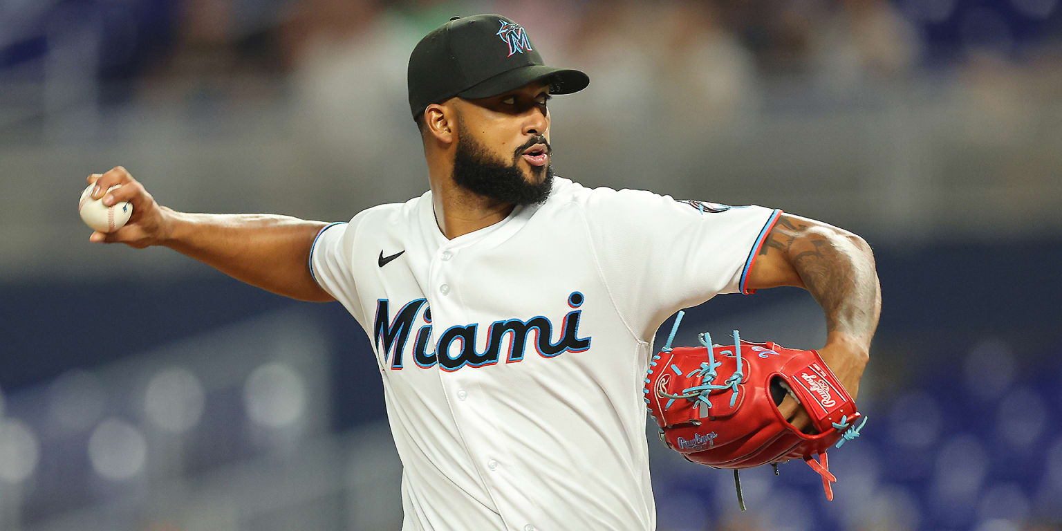 Sandy Alcantara tosses CG as Marlins edge Yankees