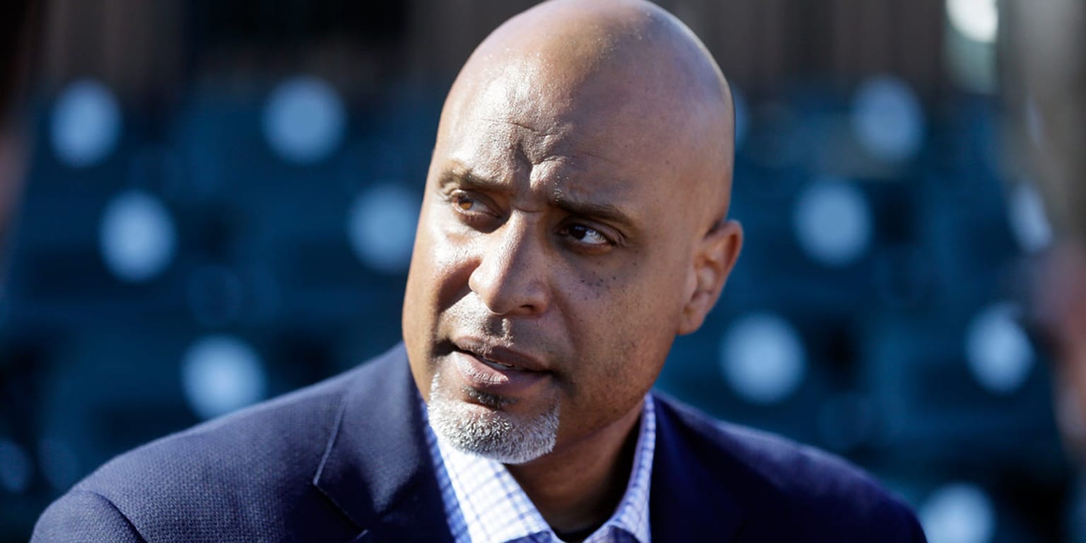 MLBPA union chief Tony Clark visits Rays