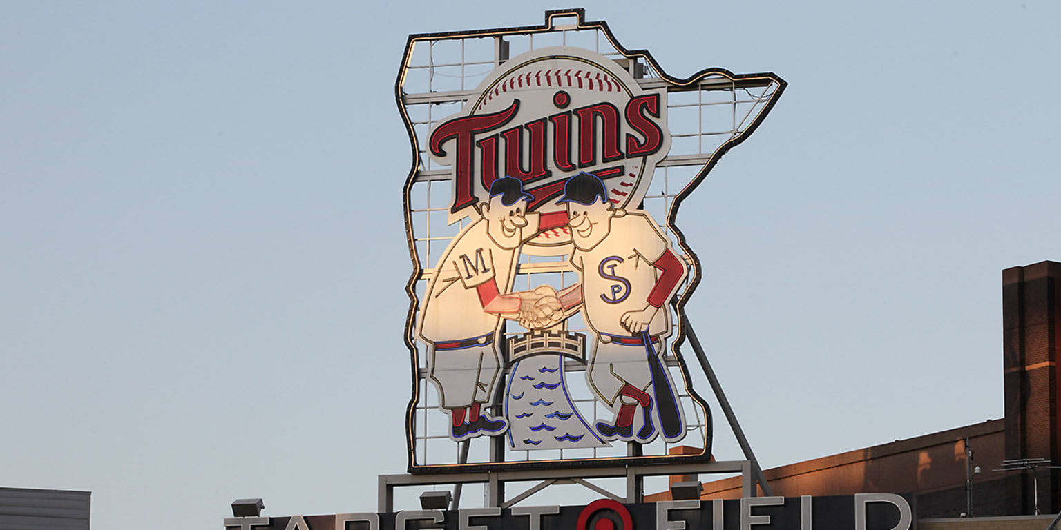 Twins announce Target Field renovations