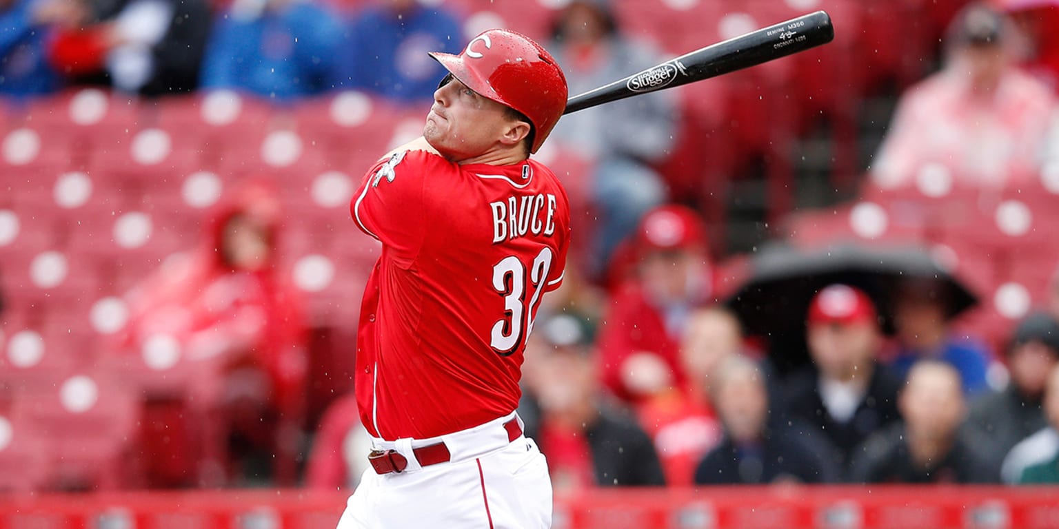 White Sox land slugger Todd Frazier in three-team deal with Reds, Dodgers