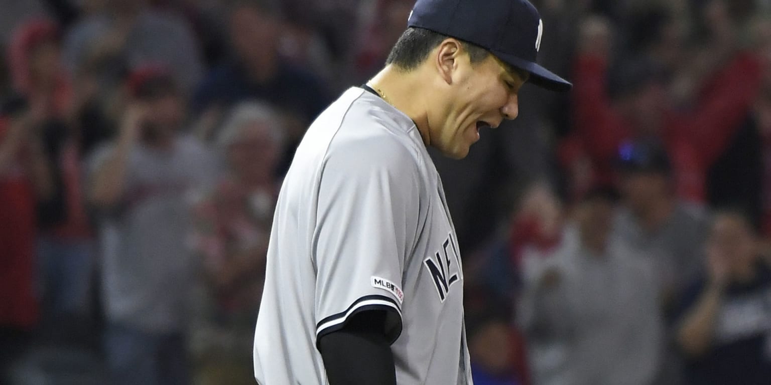 Despite Adjustments, the Yankees' Masahiro Tanaka Is Battered by the Rays -  The New York Times