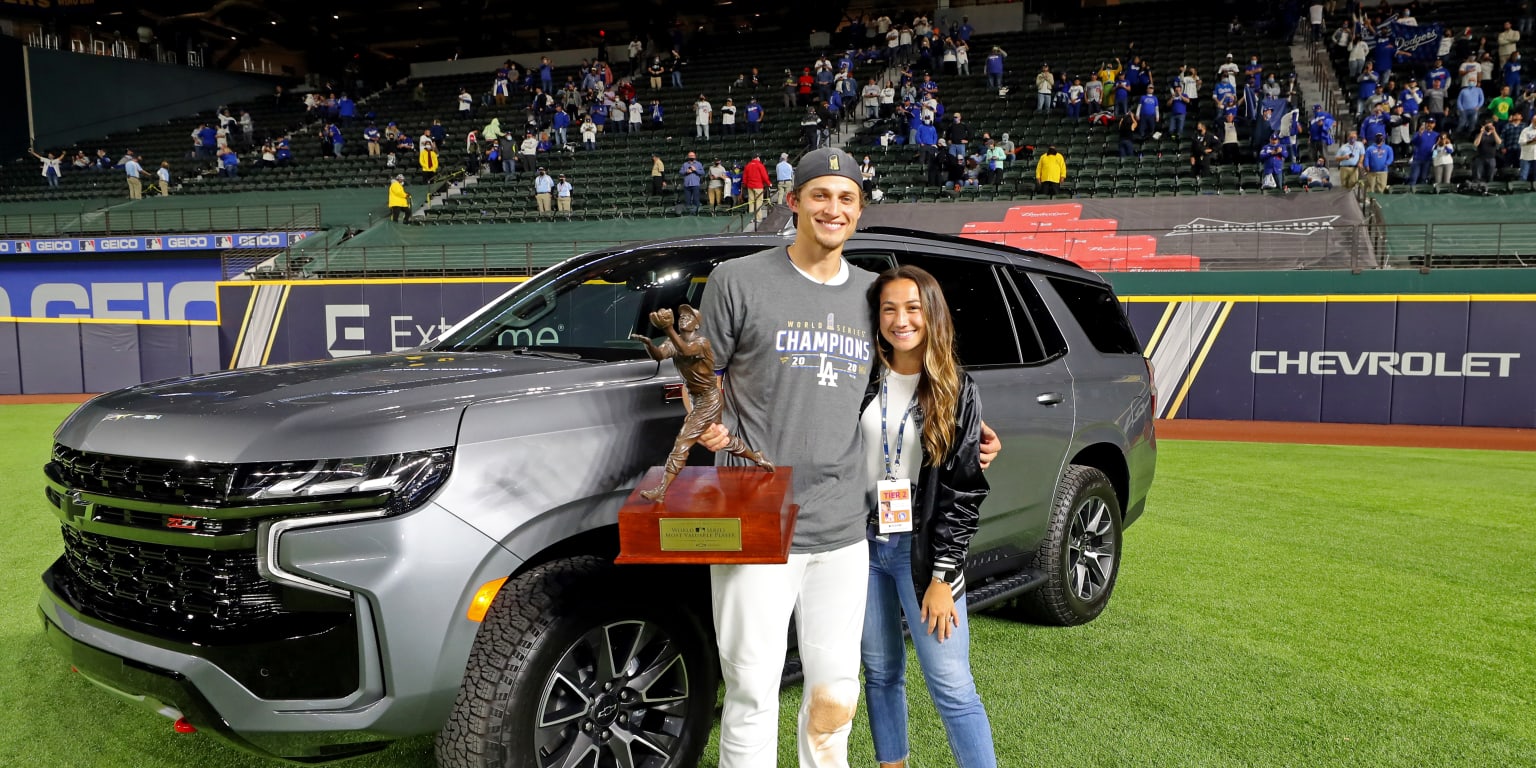 World Series MVPs and Their Cars - 1/8