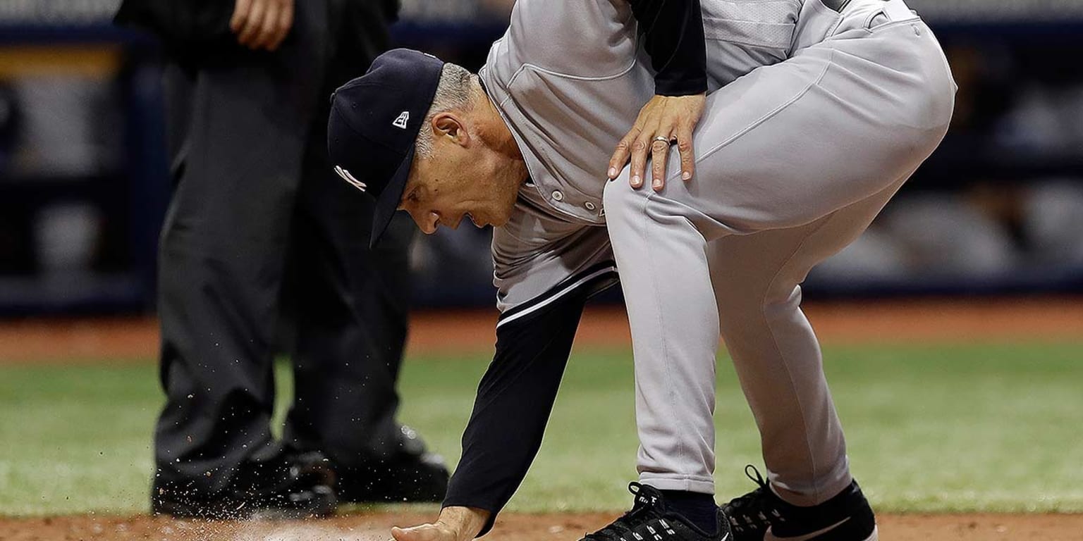 Former New York Yankees outfielder Lou Piniella with Joe Girardi